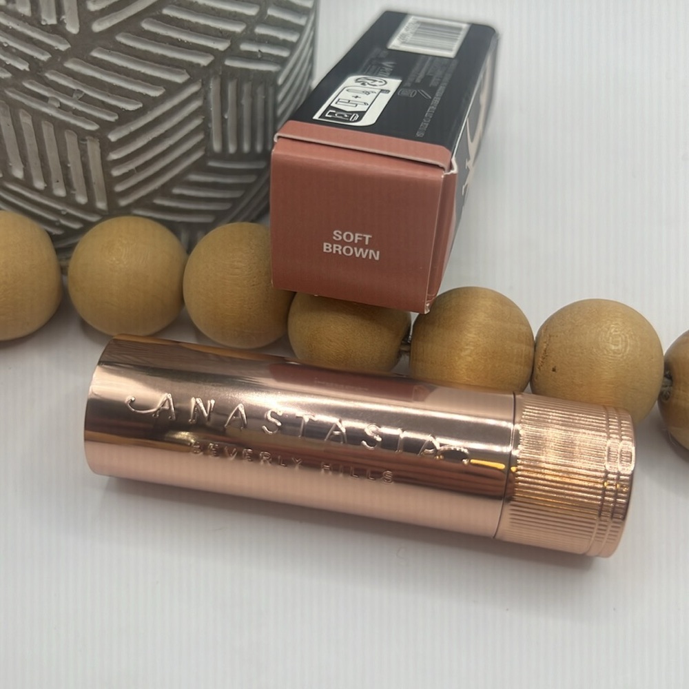 Anastasia Beverly Hills Satin Lipstick (Soft Brown) - Picture 6 of 9